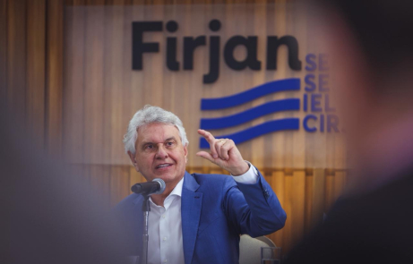 Um governo Lula 4 seria igual à Dilma 2”, afirma Caiado em reunião na Federação das Indústrias do Rio de Janeiro